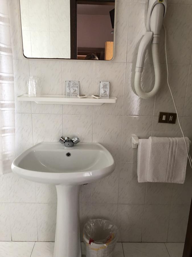 Albergo Miravalle Левико Терме Екстериор снимка